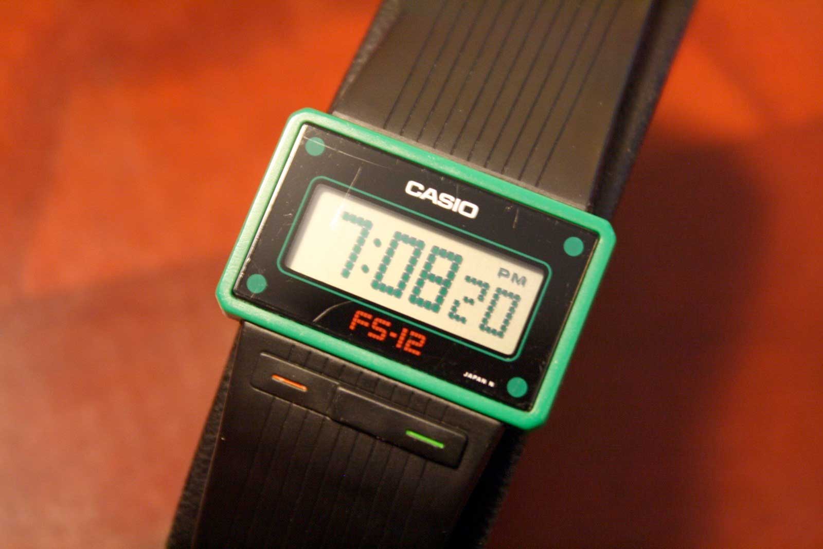 CASIO - FS-12 - f-series - Vintage Digital Watch - Digital-Watch.com