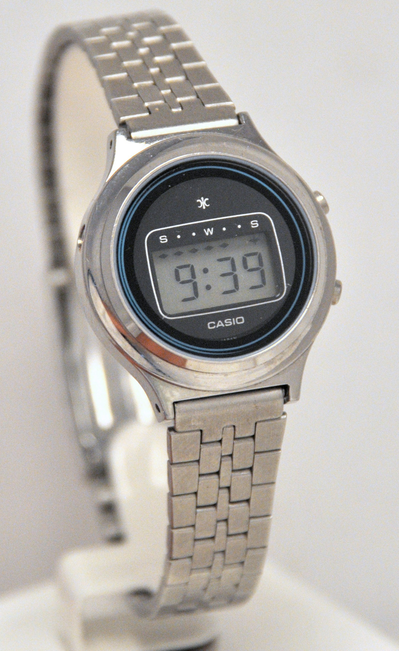 Vtg Casio 86QL-10 Goldtone Stainless Steel Digital Women\'s Watch For Repair Amazon.com: Casio Digital 4549526178559, Gold, 33.5×28.6×8.6  main image 3