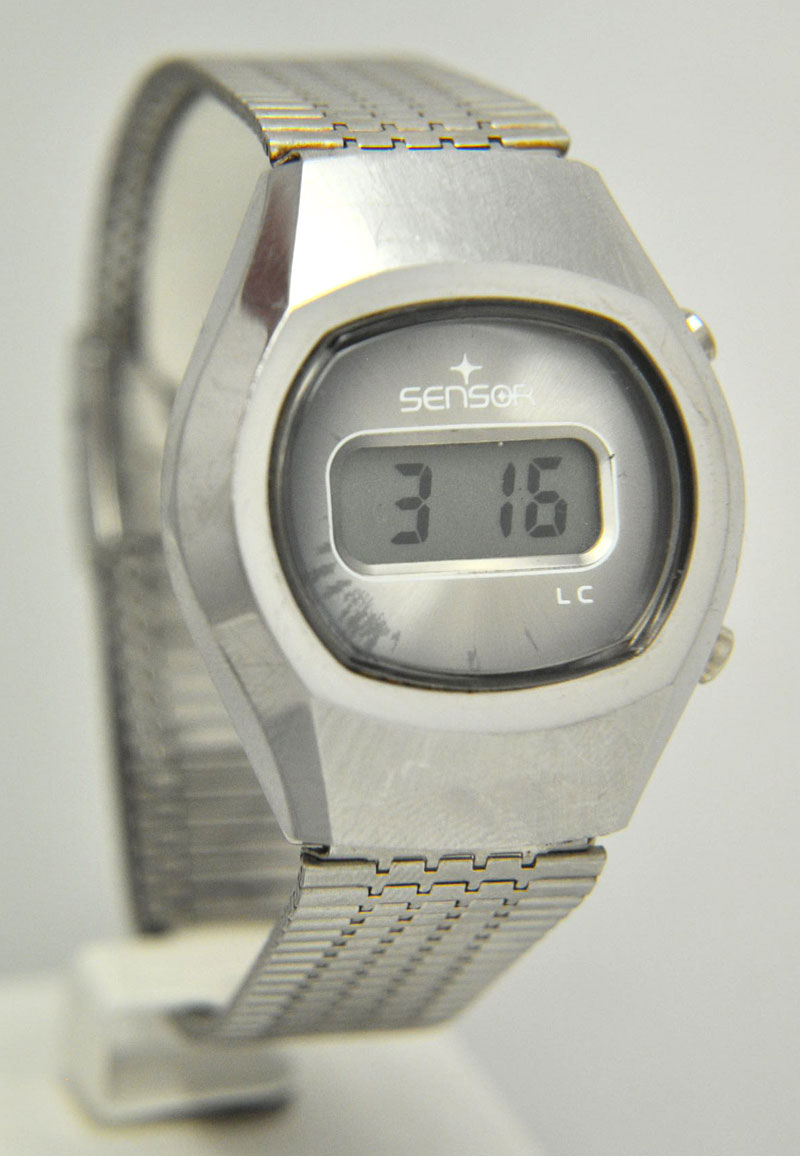 SAVANT - Sensor - Digital - Vintage Digital Watch - Digital-Watch.com