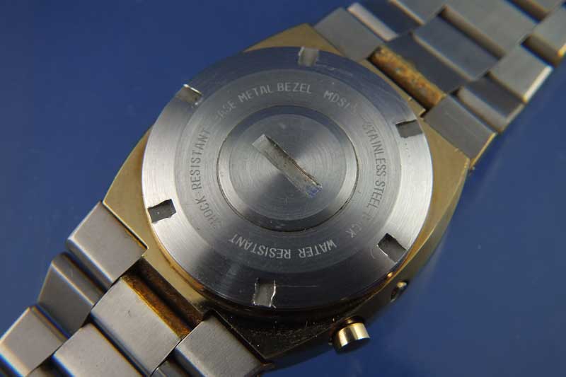 SAVANT - SENSOR - Digital - Vintage Digital Watch - Digital-Watch.com